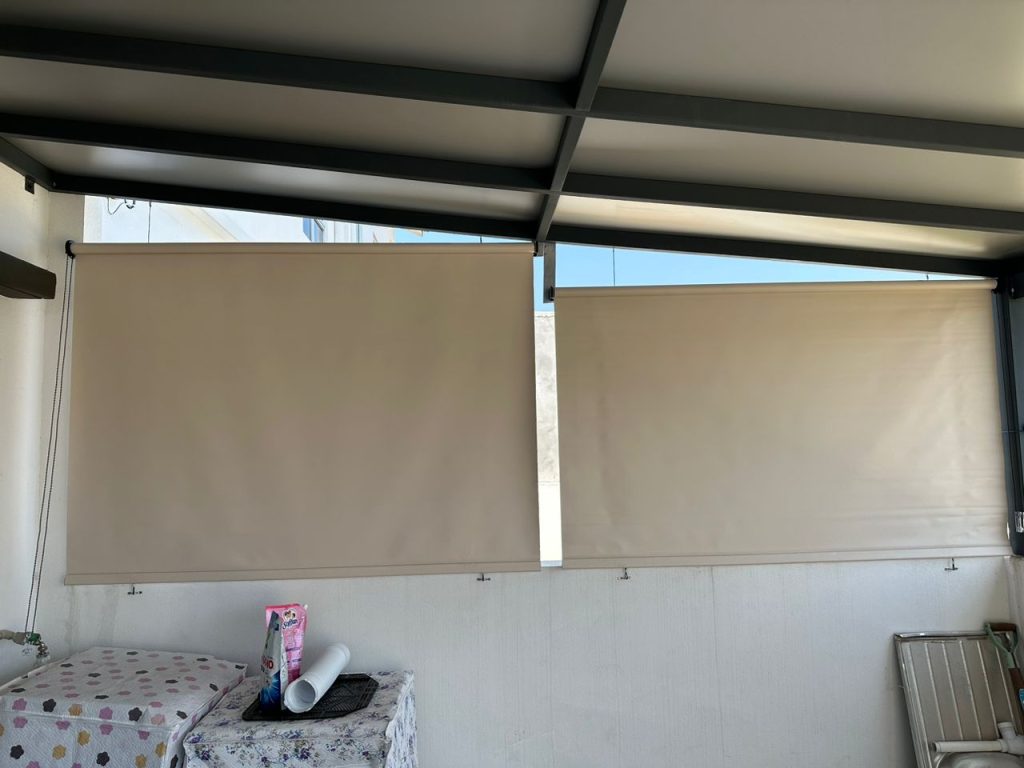 outdoor waterproof windproof blinds for patios